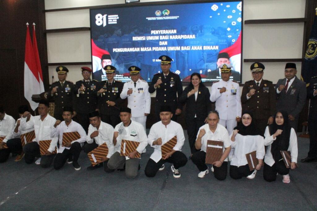 Dandim 0825/Banyuwangi Hadiri Pemberian Remisi HUT RI ke-81, 9 Warga Binaan Langsung Bebas