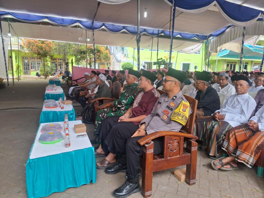 Ratusan Umat dan Ulama Berkumpul di Setail Banyuwangi, Ada Apa?