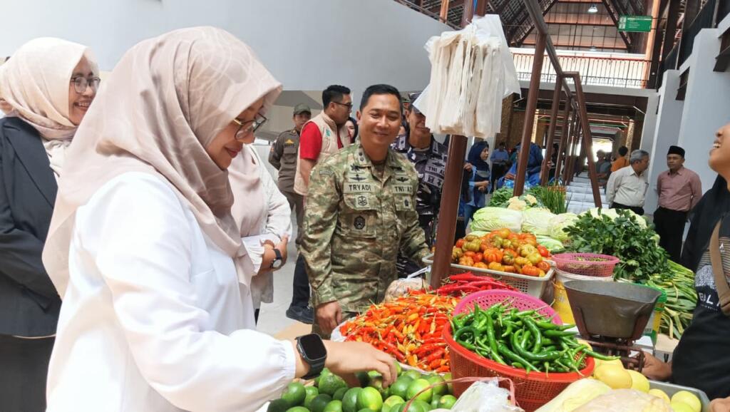 Dandim 0825/Banyuwangi Hadiri Soft Launching Pasar Induk, Doa Bersama Jadi Awal Harapan Baru Pedagang